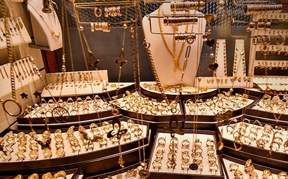 انخفاض أسعار الذهب 150 ليرة جديدة في السوق السورية