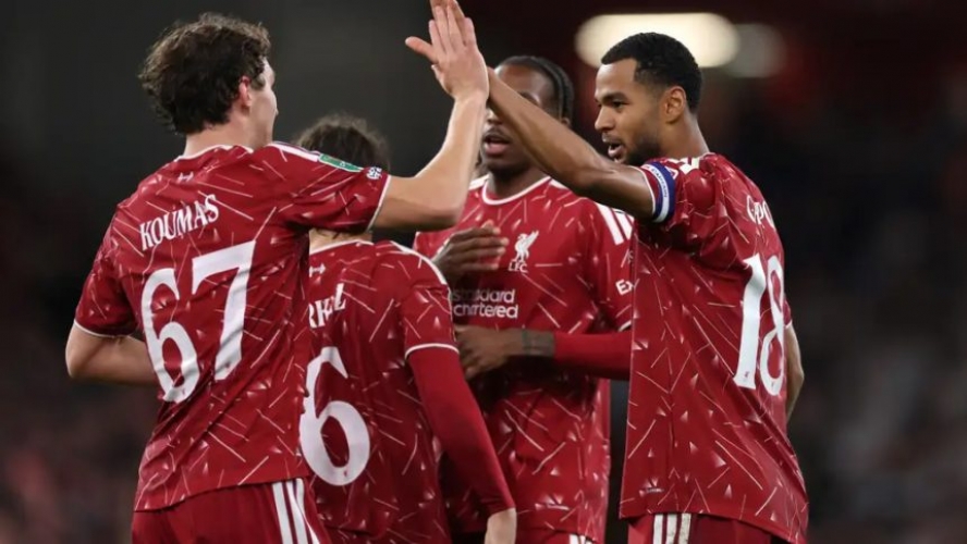 ليفربول يتغلب على توتنهام بثلاثية ويتأهل إلى دور الستة عشر في كأس الرابطة