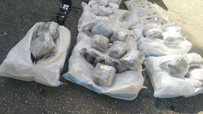 الجيش اللبناني يعلن إحباط محاولة تهريب قذائف ومتفجرات عبر الحدود مع سورية