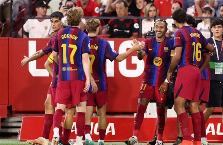 بقيادة فليك.. برشلونة على أبواب رقم قياسي جديد وانطلاقة هي الأفضل في تاريخه