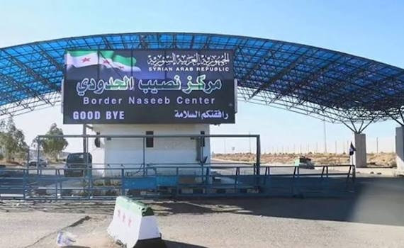 سورية تغلق معبر نصيب الحدودي مع الأردن عقب غارات جوية على درعا