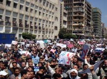 وقفة احتجاجية في القاهرة تطالب بطرد السفير السعودي  