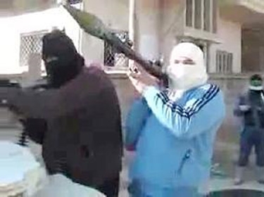 مجموعة إرهابية مسلحة تستهدف خط توتر عال في إدلب