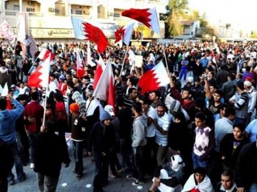بعد الجيش السعودي الشرطة البريطانية لقمع إحتجاجات الشعب البحريني الأعزل.