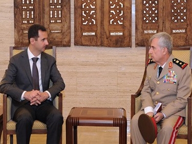 الرئيس الأسد يستقبل العماد علي عبد الله أيوب رئيس هيئة الأركان ويزوده بتوجيهاته