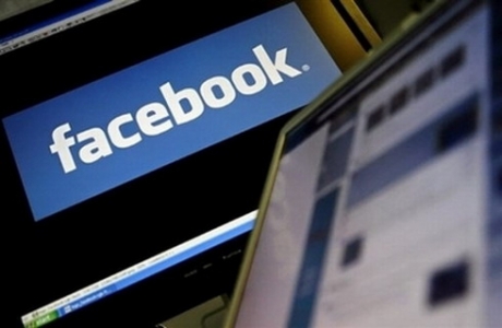الملك السعودي يقرر شراء الفيسبوك لتفادي ثورة شعبية.