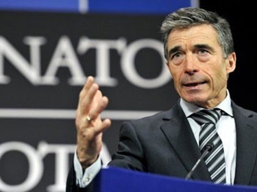 Rasmussen: I Expect No Change in NATO Stance on Political Solution in Syria  