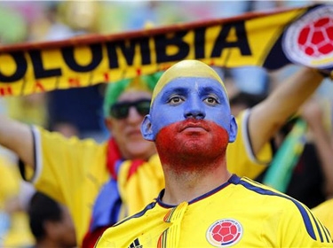 إصابة مشجعين في اشتباكات خلال مباراة كولومبيا وأوروجواي