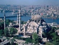 انخفاض عدد السياح الذين يزورون تركيا