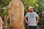 مصطفى علي يعرض إبداعاته على الخشب والبرونز في حمص