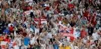 محكمة بريطانية تحرم مشجعين إنكليز من حضور مباريات منتخبهم