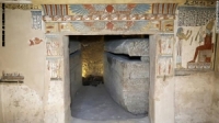 اكتشاف مقبرة مزدوجة لرجل وزوجته مليئة بالقطط المحنطة والفئران في مصر