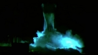 انفجار نموذج المركبة الفضائية الامريكية 