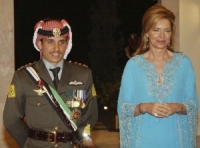 الملكة نور تتهم السلطات الأردنية بتنفيذ محاولة 