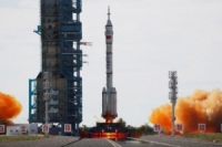 كشفت الصين عن مركبة فضائية للتزود بالوقود جواً خدمة الأقمار الصناعية.