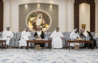 رئيس دولة الإمارات / محمد بن زايد / يواصل استقبال المعزين من قادة دول العالم بوفاة الشيخ خليفة بن زايد آل نهيان.