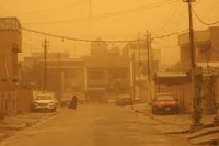 إصابة 4 آلاف شخص بحالات اختناق جراء عاصفة ترابية جديدة تجتاح العراق