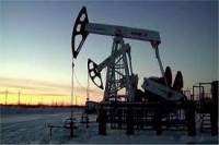 واشنطن بوست: انقطاع إمدادات النفط الروسي سيلحق أضراراً فادحة بالاقتصاد الأمريكي