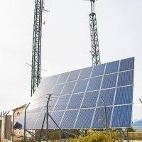مدينة جبلة تبدأ بتنفيذ مشروع جديد لتركيب أجهزة إنارة بالطاقة الشمسية