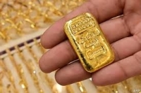 الذهب يحافظ على سعره في تعاملات اليوم  