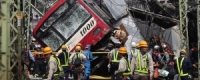 32 شخصا حتى الان ضحايا تصادم قطارين وسط اليونان 