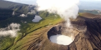 ثوران بركان رينكون ديلا فييخا في كوستاريكا