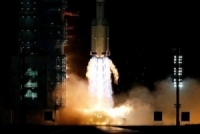 الصين تطلق صاروخ يحمل شحنة إمدادات إلى محطة الفضاء الصينية