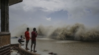 باكستان تعلن حالة التأهب القصوى مع اقتراب إعصار 
