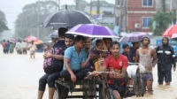 الفيضانات تودي بحياة 55 شخصاً على الأقل في بنغلاديش 