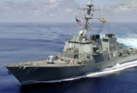 في رد أولي على الاعتداء الأمريكي الغادر.. القوات اليمنية تستهدف سفينة أمريكية