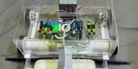 تصنيع روبوت لتنظيف ألواح الطاقة الشمسية بأياد طلابية وطنية