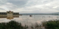 إنقاذ عدد من الأشخاص حاصرتهم مياه الأمطار الغزيرة في بلدة الحواش