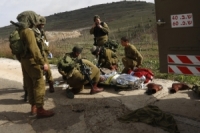 الاحتلال يعترف بمقتل جندي وإصابة 3 آخرين من لواء 