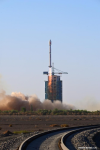 الصين تطلق قمراً اصطناعياً جديداً لرصد البيئة الفضائية