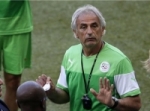 الفيفا يغرم مدرب الجزائر ويهدده بالإيقاف