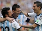ميسي يواصل تألقه: الأرجنتين تهزم نيجيريا ويتأهلان سوياً