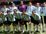 مارادونا لميسي : ستحرز هدفين وترفع كأس العالم