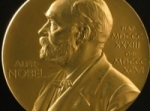  منح الروائي الفرنسي باتريك موديانو جائزة نوبل للاداب‎ 